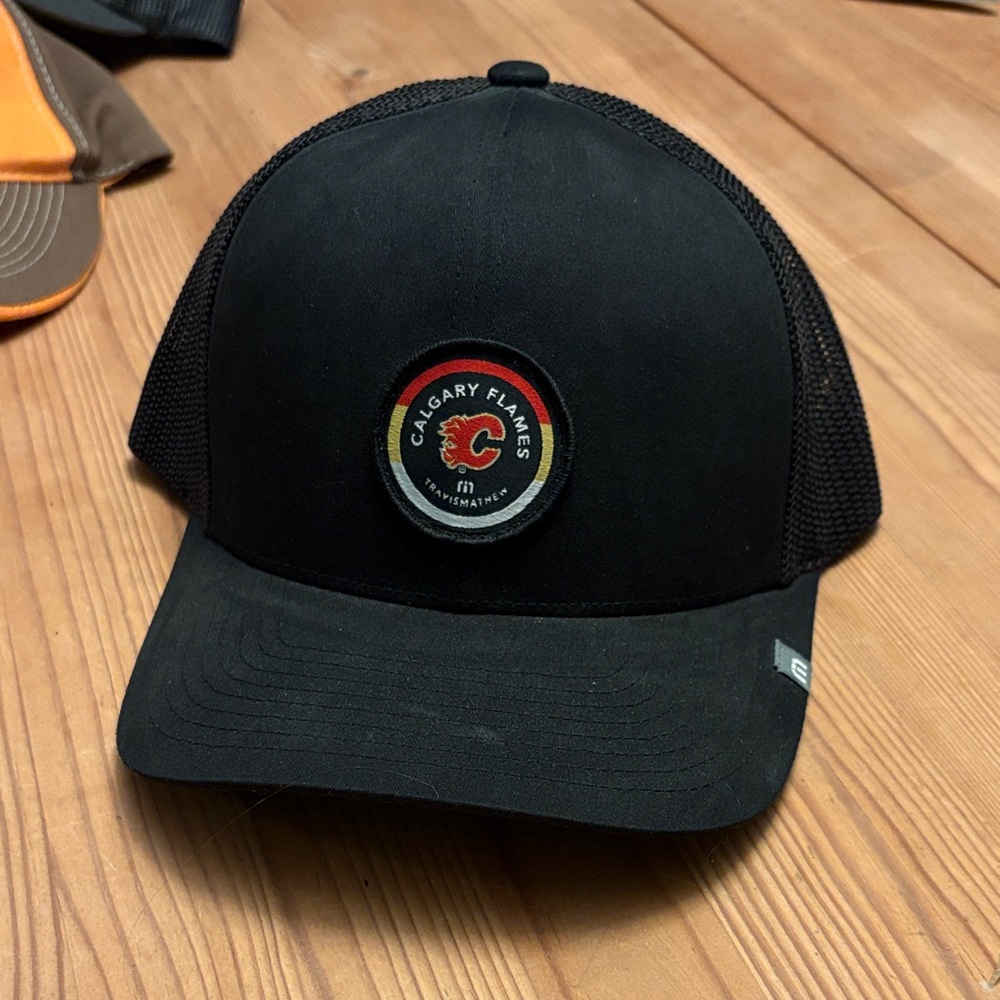 Calgary Flames Black Trucker Hat with Patch